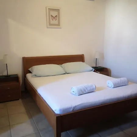 Apartments Tri Palme Baska Voda Exterior photo