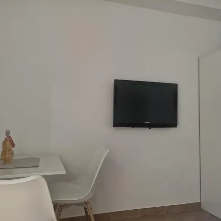 Apartments Tri Palme Baska Voda Exterior photo