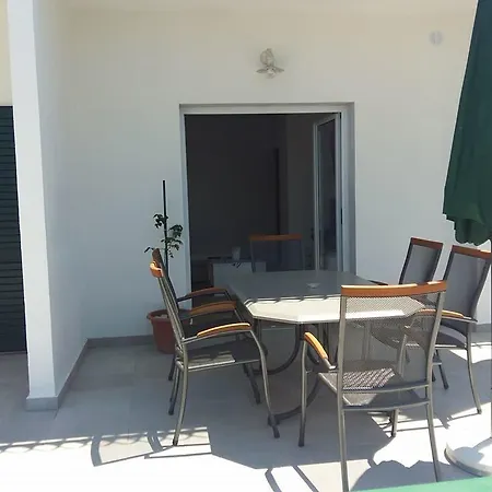 Apartments Tri Palme Baska Voda Exterior photo