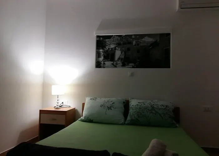 Apartments Tri Palme