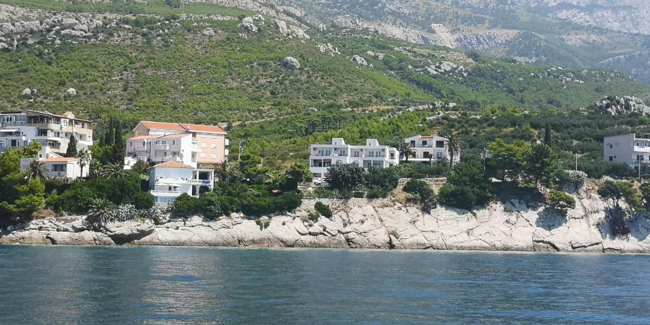 Tri Palme Apartment Baska Voda