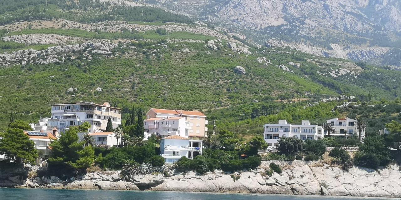Tri Palme Apartment Baska Voda