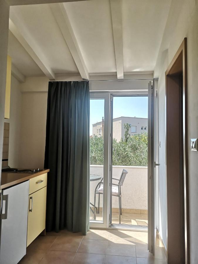 Apartment Tri Palme Baska Voda