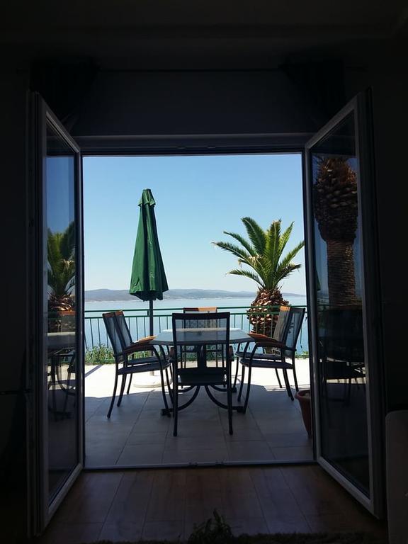 Apartment Tri Palme