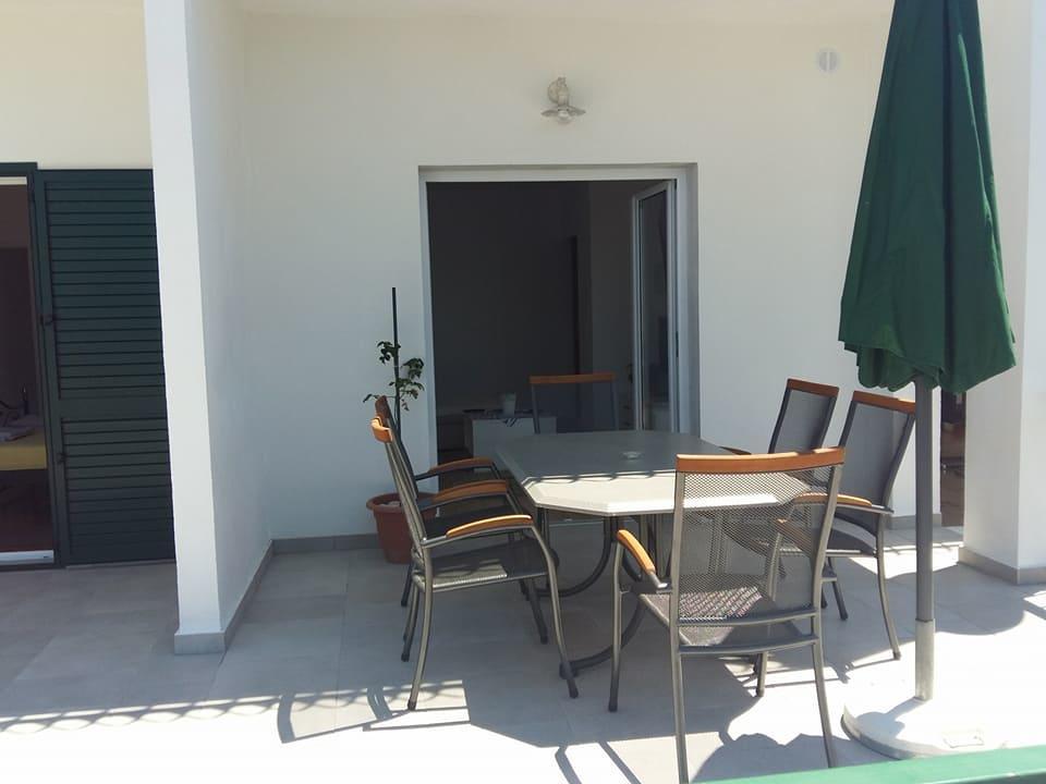 Tri Palme Baška Voda